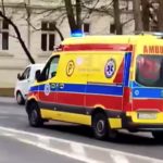 Wtorkowe nawałnice, które przeszły nad częścią Polski, pozostawiły po sobie poważne zniszczenia. W Jeleniej Górze gwałtowna ulewa doprowadziła do zalania Wojewódzkiego Centrum Szpitalnego Kotliny Jeleniogórskiej. Woda wdarła się do podpiwniczenia oraz kilku oddziałów, w tym położniczego. Pacjentki relacjonowały, że w salach woda sięgała do kostek, a personel i strażacy natychmiast rozpoczęli usuwanie skutków żywiołu.