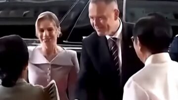 Ledwo Nawroccy dotarli na Filipiny i się zaczęło. Tak potraktowano parę prezydencką, czegoś takiego nie mogli przewidzieć