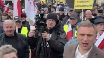 Do manifestacji przed TK zostały minuty, a tu takie wieści. Jest mocna zapowiedź Tuska, czegoś takiego jeszcze nie było