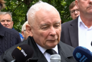 Ludzie nie wytrzymali i wyszli na ulice. Tłum zebrał się pod TK, gdy nagle pojawił się Kaczyński. Szokujące co ogłosił prezes PiS