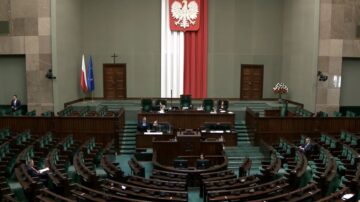 Są wyniki najnowszego sondażu. Tak Polacy oceniają rząd Tuska. Mało kto spodziewał się takiego zwrotu