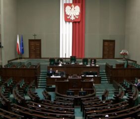 Od ataków w szkołach minęły godziny, a tu takie wieści. Jest pilna reakcja Sejmu, zapadła kluczowa decyzja